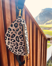 Lade das Bild in den Galerie-Viewer, ELA BUMBAG