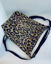 Lade das Bild in den Galerie-Viewer, ARIANE Rucksacktasche | minimalist