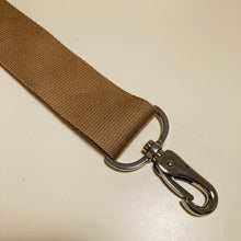 Lade das Bild in den Galerie-Viewer, Beige