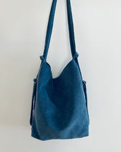 Lade das Bild in den Galerie-Viewer, Kira Rucksacktasche | Cord