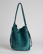 Lade das Bild in den Galerie-Viewer, INA 3-in-1 Rucksacktasche aus flaschengrünem Cord mit verstellbaren Gurten