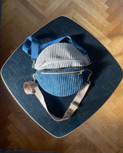 Lade das Bild in den Galerie-Viewer, RAFFA BUMBAG - Cord