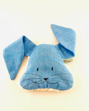 Lade das Bild in den Galerie-Viewer, Kirschkernkissen Hase, Teddystoff, warm, kalt, Hellblau