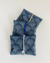 Lade das Bild in den Galerie-Viewer, Mini Geldbeutel Blaue Muscheln