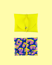 Lade das Bild in den Galerie-Viewer, Mini Geldbeutel Neongelb