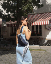 Lade das Bild in den Galerie-Viewer, AKI BUMBAG - Samt