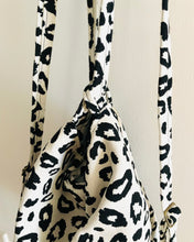 Lade das Bild in den Galerie-Viewer, ELA Rucksacktasche