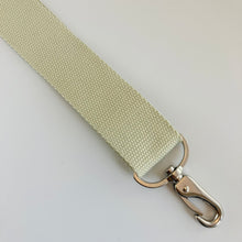 Lade das Bild in den Galerie-Viewer, Hellgrau