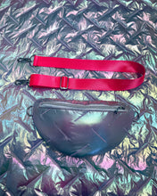 Lade das Bild in den Galerie-Viewer, INI BUMBAG