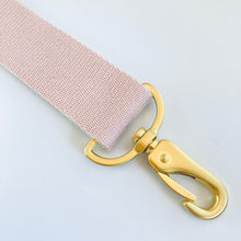 Lade das Bild in den Galerie-Viewer, Zartrosa