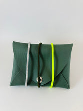 Lade das Bild in den Galerie-Viewer, Mini Geldbeutel Olivgrün