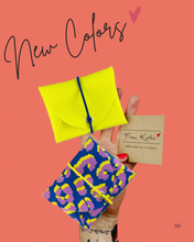 Lade das Bild in den Galerie-Viewer, Mini Geldbeutel Neon Leomuster