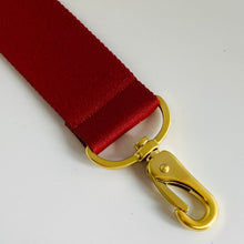 Lade das Bild in den Galerie-Viewer, Dunkelrot