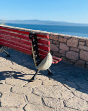 Lade das Bild in den Galerie-Viewer, ELISA Bauchtasche fester Cord Mintgrün handmade