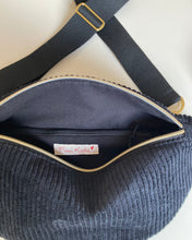 Lade das Bild in den Galerie-Viewer, MICHA BUMBAG - Cord