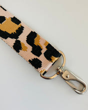 Lade das Bild in den Galerie-Viewer, Rosa Leomuster verstellbarer Taschengurt für Bauchtasche 38mm breit