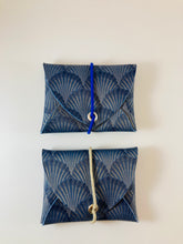 Lade das Bild in den Galerie-Viewer, Mini Geldbeutel Blaue Muscheln