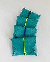 Lade das Bild in den Galerie-Viewer, Mini Geldbeutel, Türkis, Minimalistisch, ein Fach, austauschbares Gummiband