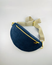 Lade das Bild in den Galerie-Viewer, ANNEROSE BUMBAG - Cord