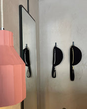 Lade das Bild in den Galerie-Viewer, SYLVIE Bauchtasche 3D-Rautenmuster Schwarz Quilted