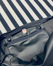 Lade das Bild in den Galerie-Viewer, DIANA 3-in-1 Rucksacktasche Minimalist aus schwarzem wasserabweisendem Regenjackenstoff