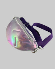 Lade das Bild in den Galerie-Viewer, INI Bauchtasche holografisch mit lila abnehmbarem Gurt