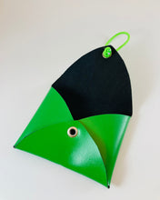 Lade das Bild in den Galerie-Viewer, MiniGeldbeutel, Grasgrün, Minimalistisch, Gummiband Grün