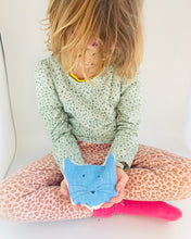 Lade das Bild in den Galerie-Viewer, Katze Kirschkernkissen