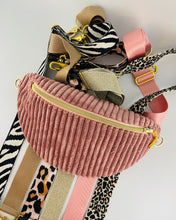 Lade das Bild in den Galerie-Viewer, *NEW* CHRISTINA BUMBAG - Cord