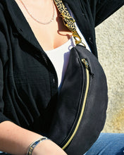 Lade das Bild in den Galerie-Viewer, MAREIKE BUMBAG