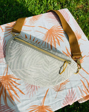 Lade das Bild in den Galerie-Viewer, TINA BUMBAG