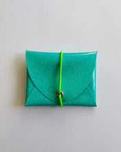 Lade das Bild in den Galerie-Viewer, Mini Geldbeutel, minimalistisch, Mintgrün Glitzer, Gummi Grün