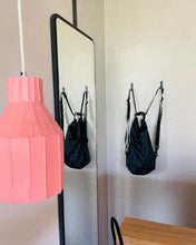 Lade das Bild in den Galerie-Viewer, DIANA Rucksacktasche | schwarz | minimalist