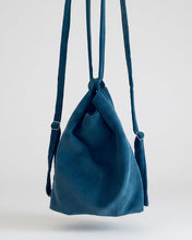 Lade das Bild in den Galerie-Viewer, Rucksacktasche in Taubenblau