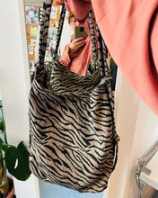 Lade das Bild in den Galerie-Viewer, JULE 3-in-1 Rucksacktasche Jacquard