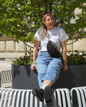Lade das Bild in den Galerie-Viewer, BIBI Bauchtasche schwarz