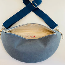 Lade das Bild in den Galerie-Viewer, FLORENTINE Bauchtasche - limitiert