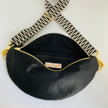 Lade das Bild in den Galerie-Viewer, CHRISSY BUMBAG