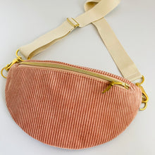 Lade das Bild in den Galerie-Viewer, FRANZI BUMBAG - Cord