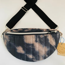 Lade das Bild in den Galerie-Viewer, AUDREY BUMBAG