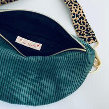 Lade das Bild in den Galerie-Viewer, INA BUMBAG - Cord