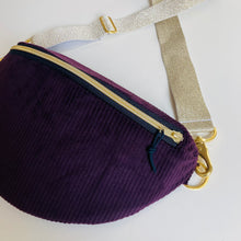 Lade das Bild in den Galerie-Viewer, HANNAH BUMBAG - Cord