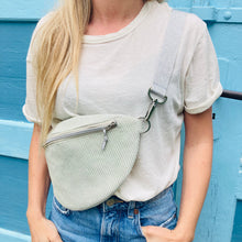 Lade das Bild in den Galerie-Viewer, ELISA BAUCHTASCHE | BUMBAG - Cord