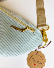 Lade das Bild in den Galerie-Viewer, ELISA Bauchtasche fester Cord Mintgrün handmade, Gold