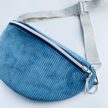 Lade das Bild in den Galerie-Viewer, KIRA BUMBAG - Cord