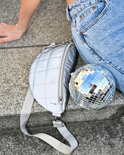 CLAUDIA Bauchtasche – Reflektierend Grau