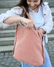 Lade das Bild in den Galerie-Viewer, FRANZI Rucksacktasche - Cord
