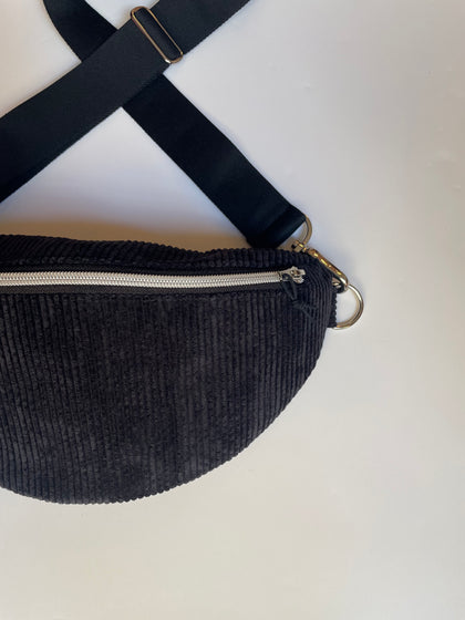 MICHA Bauchtasche aus Cord – Schwarz