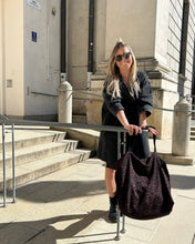 Lade das Bild in den Galerie-Viewer, *NEU* KERSTIN Shopper – Elegante Einkaufstasche
