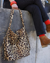 Lade das Bild in den Galerie-Viewer, 3-in-1 Rucksacktasche Anna Leo braun
